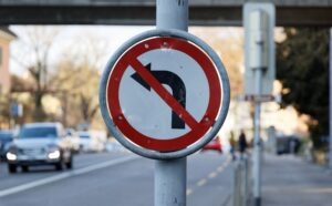 Washington Left-Turn Laws – Which Driver Has the Right of Way?