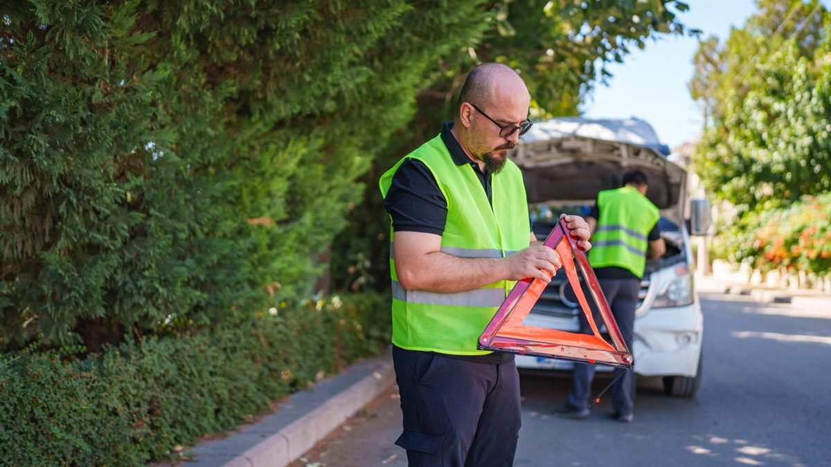 crew-setting-up-road-blocks-after-delivery-truck-accident