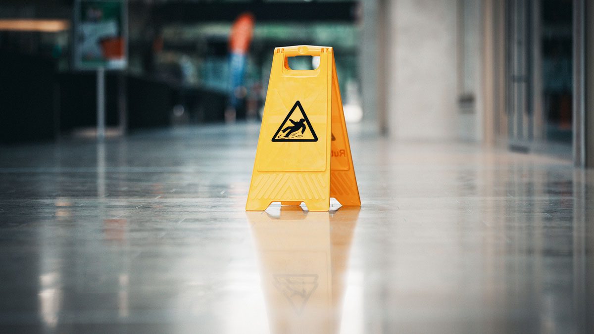 yellow-sign-indicating-a-wet-floor